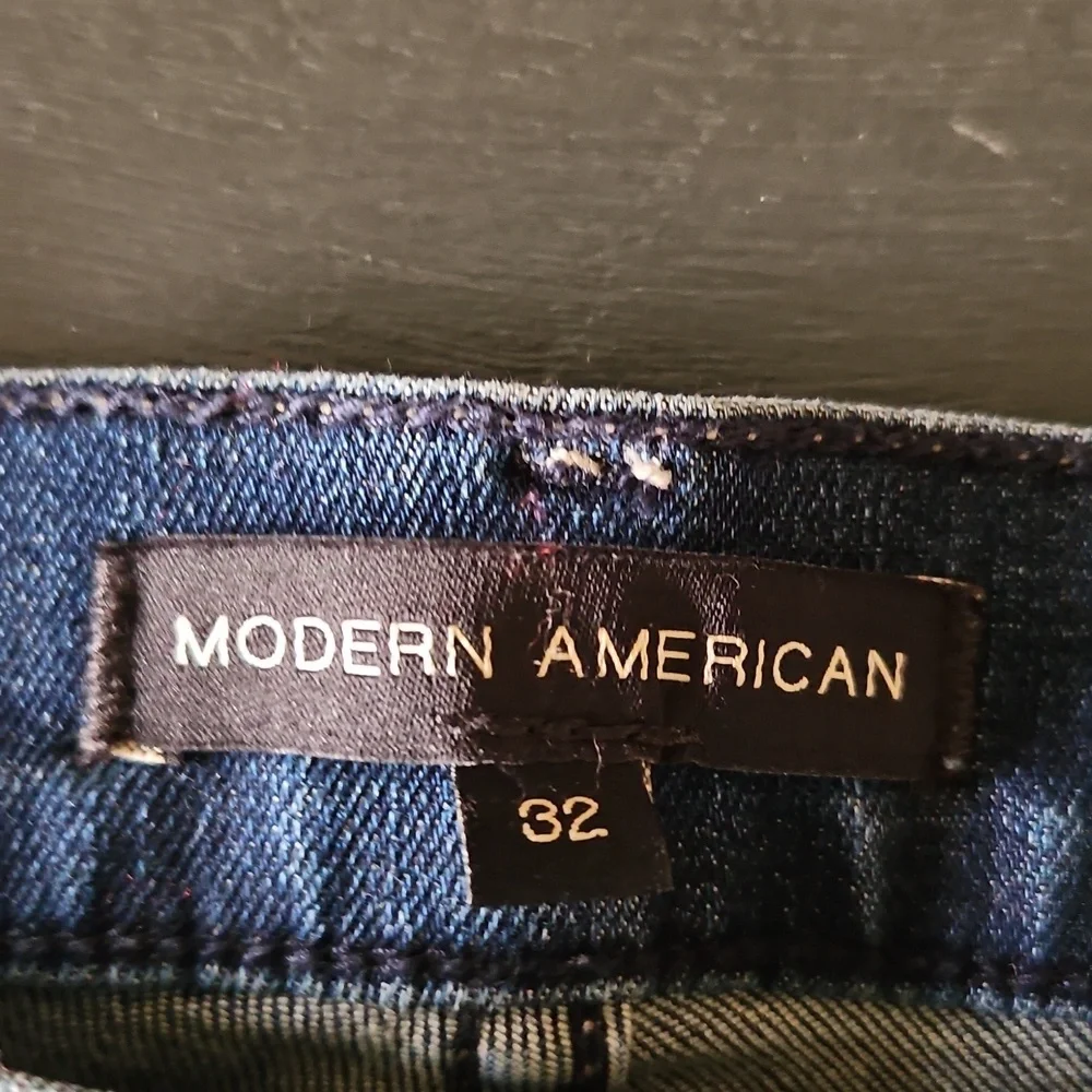 Modern American Blue Jeans - Picture 2 of 4